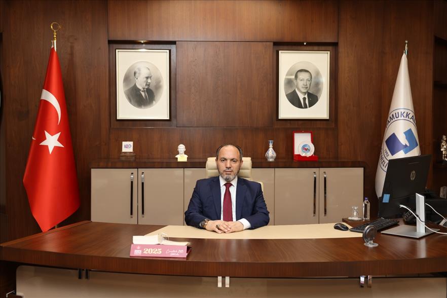 rektor-gungorden-15-temmuz-demokrasi-ve-milli-birlik-gunu-mesaji-zaferin-adi-turkiye