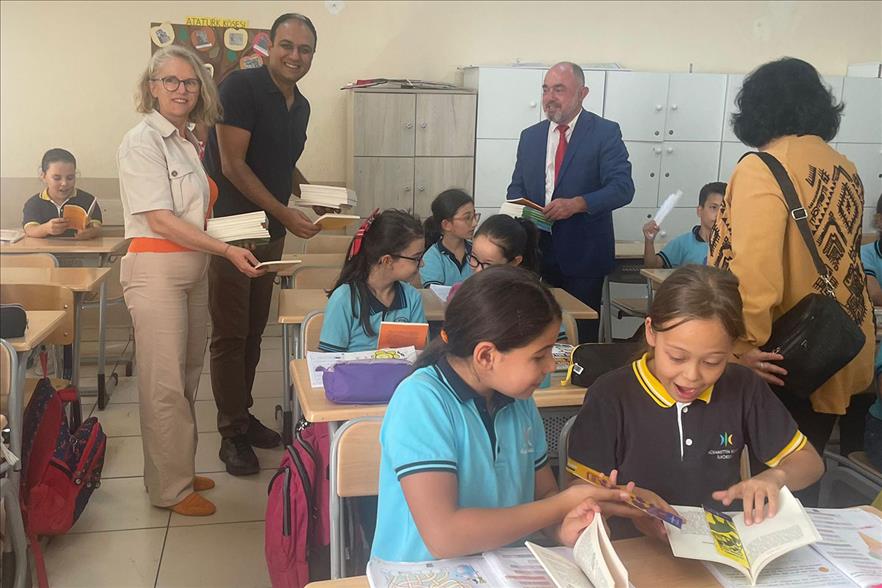 cumhuriyetimizin-100-yilinda-100-kitap-bagisi