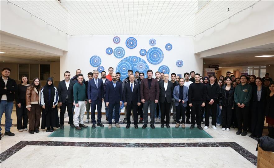 rektor-gungor-geka-ile-pau-is-birligiyle-hayata-gecirilen-siber-vatan-programinin-kapanis-etkinligine-katildi