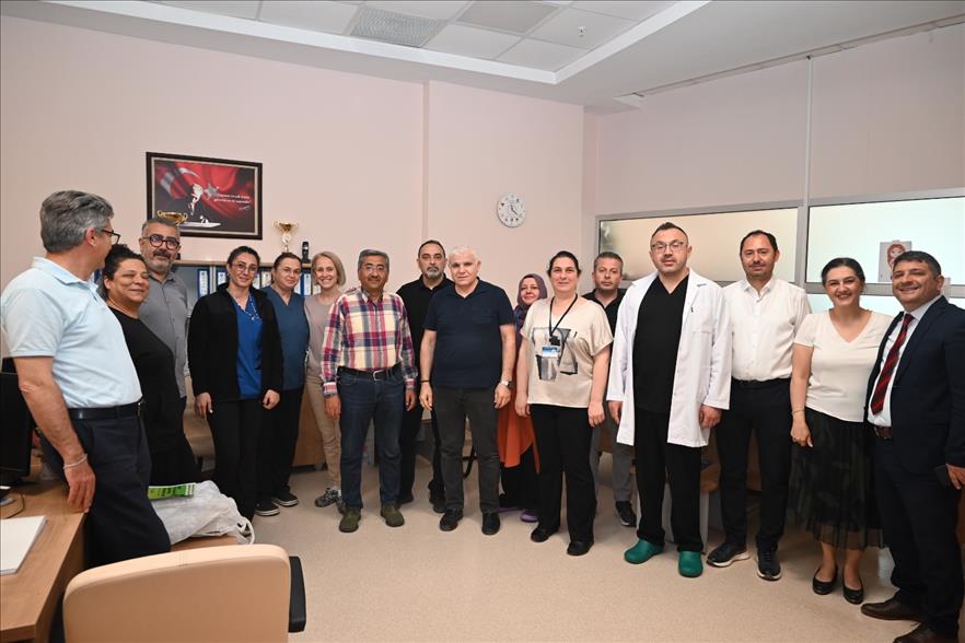 pau-hastaneleri-yonetiminden-bayram-ziyareti